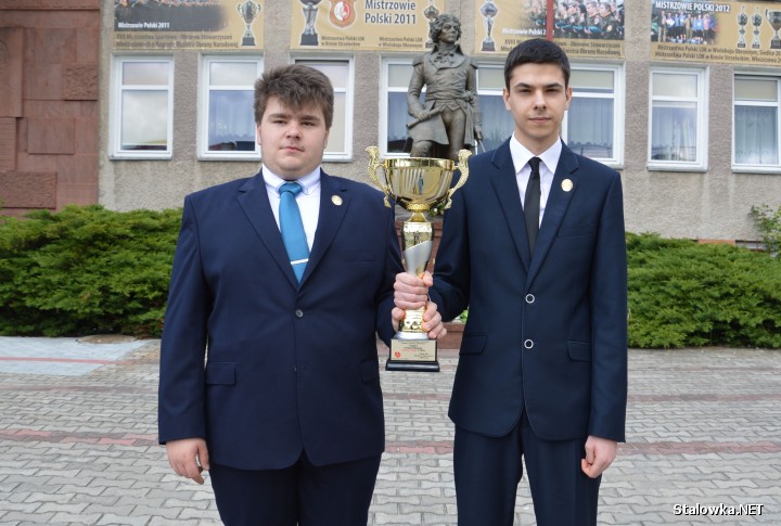 Michał Puzio i Bartosz Kowalik z Technikum Budowlanego zajęli drugie miejsce na Olimpiadzie Budowlanej Buduj z pasją.