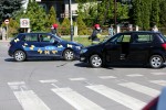 Na miejscu zdarzenia pracują policjanci ze stalowowolskiej drogówki, którzy szczegółowo wyjaśniają okoliczności.