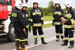Na miejsce wezwano grupę policyjnych techników, którzy razem z policjantami z ruchu drogowego wyjaśnią okoliczności zdarzenia. W akcji wzięli udział strażacy z OSP Zbydniów.