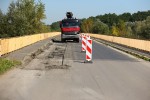 W Radomyślu trwają prace na moście na rzece San. Przypominamy kierowcom, że obowiązuje tam ruch wahadłowy. Remont potrwa do połowy listopada 2016 roku.