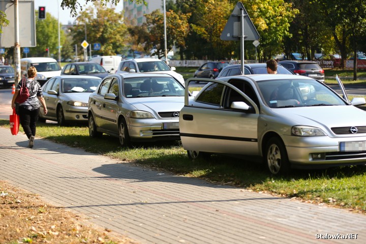 1 października 2016 r. około godz. 10:45 na Drodze Wojewódzkiej nr 871 w Stalowej Woli doszło do wypadku a chwilę później na pasie obok do kolizji.