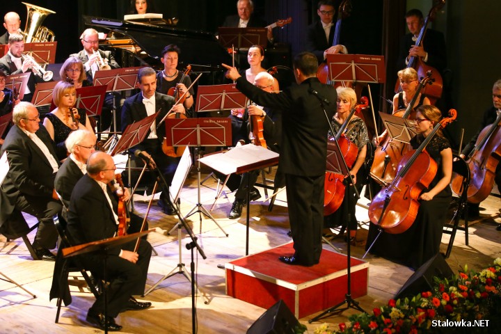 Koncert Noworoczny w Miejskim Domu Kultury w Stalowej Woli.