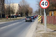 Ulica Poniatowskiego jest jedną z mniej bezpiecznych na terenie gminy. Często dochodzi tam do wypadków i kolizji. Przebudowa ma się zakończyć w listopadzie 2017 roku.