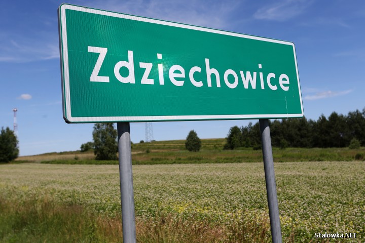 Do Zdziechowic wezwany został prokurator wraz z grupą policyjnych techników.