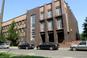 Do końca września obrady Rady Miejskiej jak i Komisje będą się odbywać w dawnym budynku Dyrekcji Naczelnej HSW S.A. przy ulicy Kwiatkowskiego.