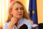 Europosłanka Elżbieta Łukacijewska oraz działacze Platformy Obywatelskiej spotkali się z dziennikarzami na konferencji prasowej aby odnieść się do rządów Prawa i Sprawiedliwości. Mówiono między innymi o infrastrukturze drogowej, sieci szpitali, nie zabrakło również spraw lokalnych.