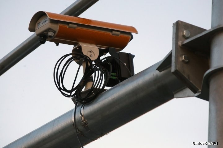 Czy i na ile kamery okazują się pomocne w zachowaniu bezpieczeństwa w ruchu drogowym poddajemy pod rozwagę kierowcom.