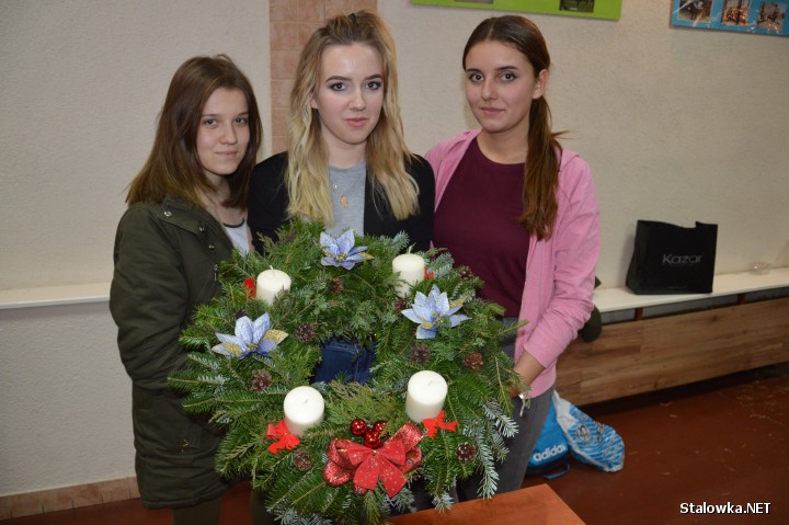 Pierwsze miejsce wśród szkół ponadgimnazjalnych zajęła drużyna z klasy I AW ze Złotej Kościuszkowskiej.
