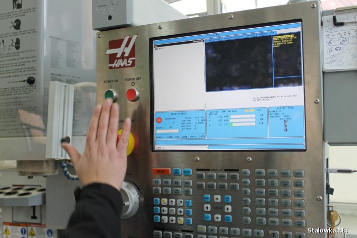 Stalowowolska Strefa Gospodarcza zaprasza na 20-dniowe szkolenie na operatora maszyn CNC. Po jego ukończeniu istnieje możliwość otrzymania certyfikatu w języku polskim lub angielskim.
