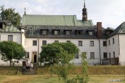 Stowarzyszenie Pokój i Dobro działa przy Klasztorze Braci Mniejszych Kapucynów w Stalowej Woli - Rozwadowie.