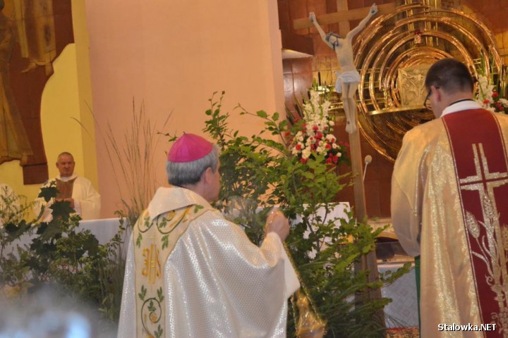 8 lipca miały miejsce centralne uroczystości obchodów 200-lecia parafii pw. św. Jana Gwalberta i św. Tekli w Stanach.