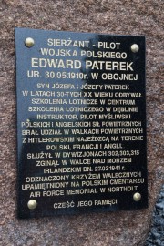 Tegoroczne spotkanie pasjonatów poprzedziła wyjątkowa uroczystość odsłonięcia pomnika ku czci Edward Paterka - sierżanta Wojska Polskiego, który urodził się 30 maja 1910 r. w Obojnej.