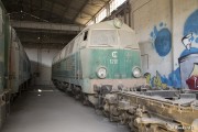 Pochwała z Bejrutu opowiada historię lokomotyw spalinowych serii SP45 (późniejsza SU45) produkowanych w latach 1970-1976 w Zakładach Metalowych im. Hipolita Cegielskiego w Poznaniu.
