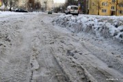 Dla samorządów i służb powiatowych odpowiednie utrzymanie dróg i chodników podczas zimy to zadanie priorytetowe. 