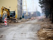 W tej chwili trwają prace budowy kanalizacji deszczowej, odcinek długości 400 m od ul. Solidarności w stronę firmy MISTA został już wykonany.