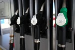Na stacji znajduje się sześć dystrybutorów, przy których można zatankować benzynę bezołowiową Pb 95, olej napędowy i płyn AdBlue do oczyszczania spalin oraz płyn do spryskiwaczy.