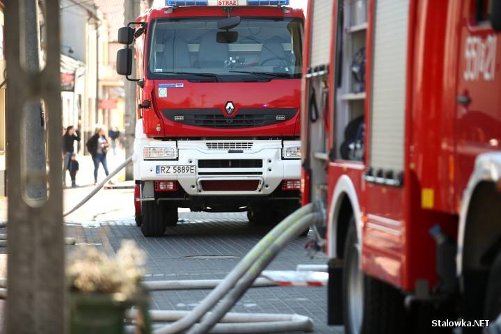 Pożar miał miejsce na ulicy Jana Matejki w Stalowej Woli.