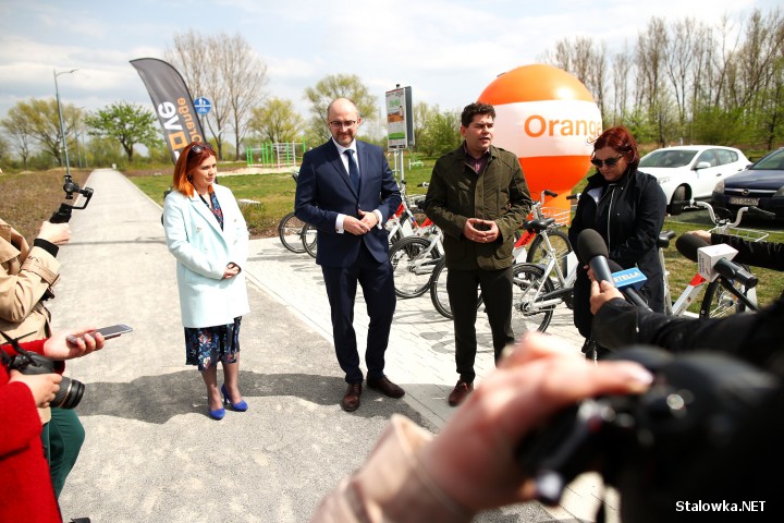 W Stalowej Woli wystartował trzeci sezon roweru miejskiego. Przez najbliższe trzy lata cykliści będą obsługiwani przez konsorcjum Orange Polska S.A. i Roovee S.A., za kwotę 1,6 mln. zł.