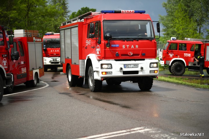 Czwartkowa akcja straży pożarnej w Bojanowie w związku z wprowadzeniem pogotowia przeciwpowodziowego.
