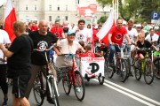 Z okazji 75. rocznicy wybuchu Powstania Warszawskiego ulicami Stalowej Woli po raz ósmy przejechał Rajd Honoru, którego celem jest uczczenie uczestników powstania.