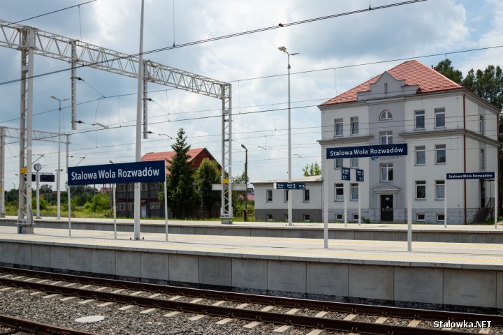 O zmianach, jakie inwestycje przyniosą dla makroregionu oraz o modernizacji linii kolejowej między Lublinem a Stalową Wolą, rozmawiamy z Rafałem Weberem, wiceministrem infrastruktury.