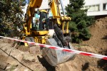 Od kilku godzin na osiedlu Młodynie w Stalowej Woli trwają prace nad usunięciem awarii sieci wodociągowej.
