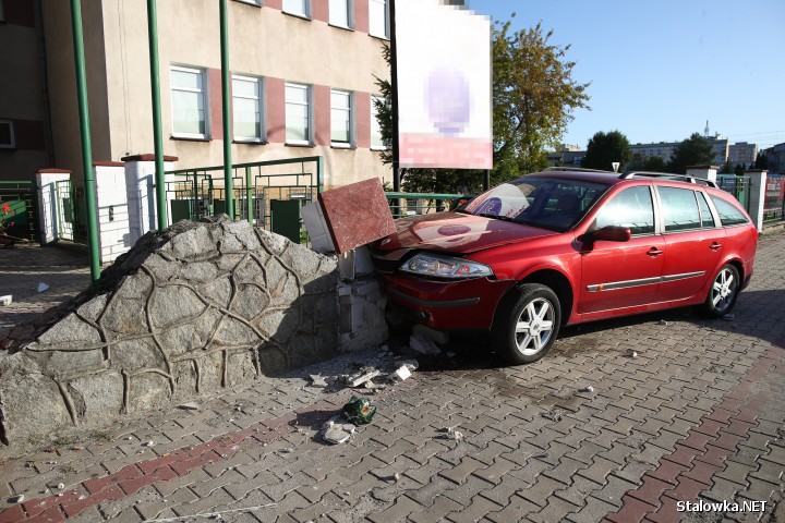 Do kolizji doszło na ulicy 1 Sierpnia w Stalowej Woli przy ZSP nr 2.