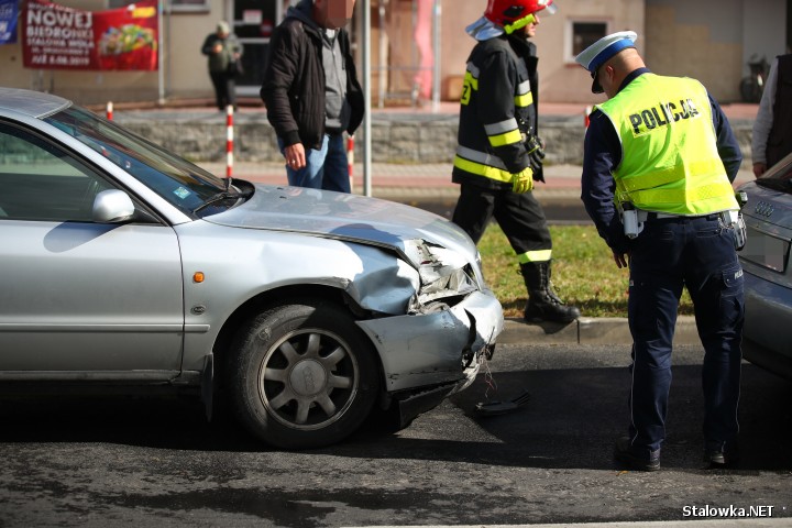 Dwie osoby ranne. Wypadek na ulicy Okulickiego w Stalowej Woli.