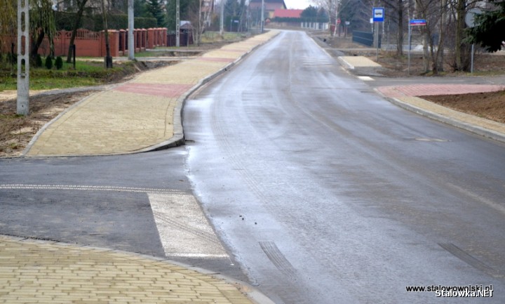 Zakończył się remont liczącego ponad 1,5 km długości odcinka drogi powiatowej w miejscowości Pilchów. Inwestycję wartą 3,73 mln zł sfinansowały Ministerstwo Infrastruktury, Powiat Stalowowolski oraz Gmina Zaleszany.