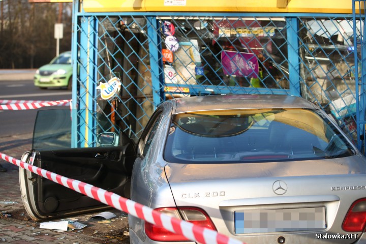 Na ulicy Energetyków doszło do makabrycznego wypadku drogowego, w którym 2 osoby zostały ranne.