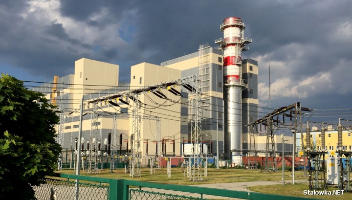 Elektrociepłownia Stalowa Wola realizuje inwestycję budowy nowoczesnego niskoemisyjnego bloku gazowo-parowego, który zastąpi istniejące wyeksploatowane jednostki węglowe. Obecnie prace wchodzą w fazę rozruchową. 