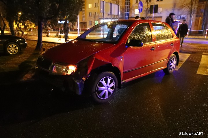 Do zderzenia trzech pojazdów doszło na ulicy Popiełuszki w Stalowej Woli.