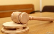 Sąd Rejonowy w Stalowej Woli zadecydował, że 30-letni mężczyzna, który w miniony poniedziałek pobił kobietę, spędzi dwa miesiące w areszcie, chyba że wpłaci kaucję w wysokości trzech tysięcy złotych.