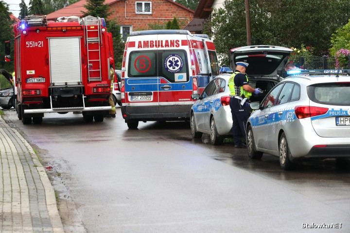 W Turbi doszło do wypadku drogowego. Ranna jedna osoba.