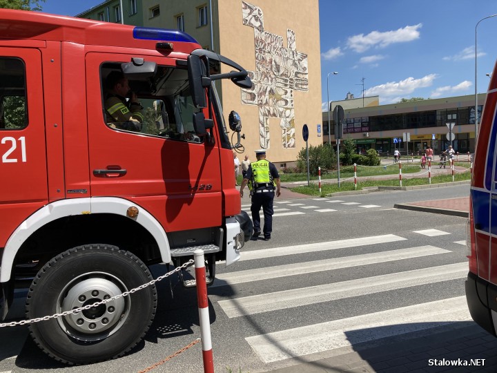 Do zdarzenia z udziałem roweru cargo i samochodu osobowego doszło na ulicy Czarnieckiego w Stalowej Woli.