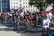 1 sierpnia 2020 roku dla oddania hołdu bohaterom Powstania Warszawskiego, po raz dziewiąty ulicami Stalowej Woli przejechał rowerowy peleton pod nazwą Rajd Honoru.