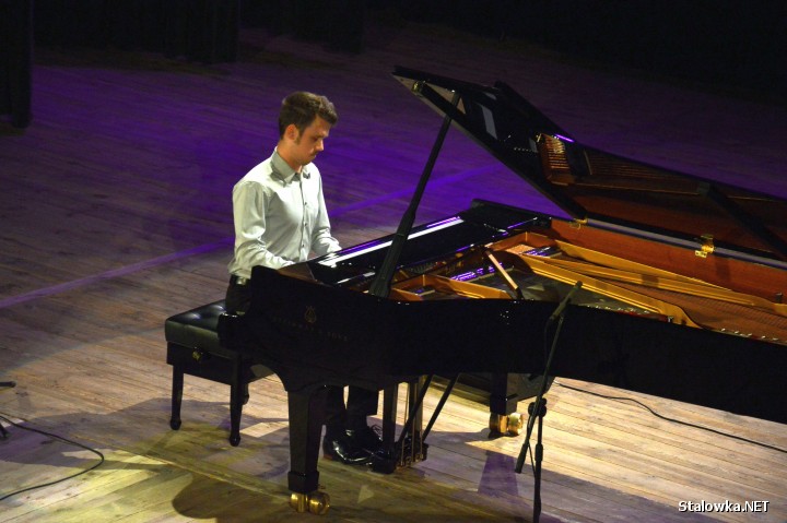 Eryk Parchański - laureat konkursów fortepianowych.
