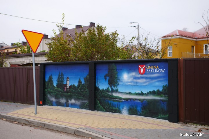 Twórcą murali jest Mateusz Bartyzel, zaklikowski artysta młodego pokolenia.