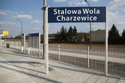 Stacja widmo, nowo wybudowany peron Stalowa Wola Charzewice, został zauważony przez Macieja Mazura, który umieścił go jako najciekawsze wydarzenie tygodnia ze świata polityki, sportu i show-biznesu.