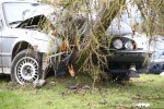 Na ulicy gen. Leopolda Okulickiego w Stalowej Woli doszło do wypadku drogowego, w którym samochód osobowy wjechał w drzewo.