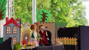 Z okazji Dnia Dziecka Teatr Przytulanka działający w Miejskim Domu Kultury w Stalowej Woli wystawił spektakl lalkowy pod tytułem Legenda o panu Twardowskim.