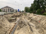 Trwa remont ulicy powiatowej w Stalowej Woli - Popiełuszki. Otrzymujemy wiele sygnałów od mieszkańców, którzy nie są zadowoleni z wycinki około dziesięciu topoli.