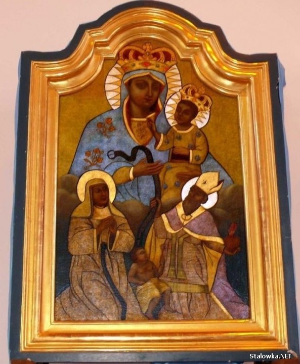 Obraz Matki Bożej Pocieszenia został umieszczony w prawym bocznym ołtarzu kościoła świętego Jakuba prawdopodobnie na początku XVIII wieku.