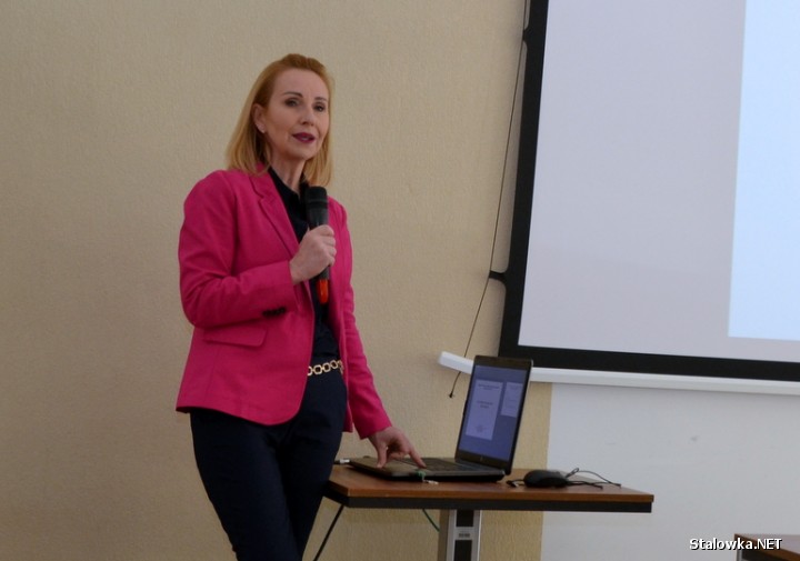 Iwona Wiśniewska, pedagog, psycholog, dyrektor Ośrodka dla Osób Dotkniętych Przemocą w Krakowie.