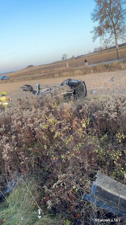 W miejscowości Antoniówka (gmina Zaklików) doszło do tragicznego wypadku drogowo-kolejowego, w którym zginął kierowca samochodu osobowego.