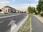 Ulica Popiełuszki w Stalowej Woli kilka miesięcy temu przeszła gruntowny remont, niestety kosztem zieleni.