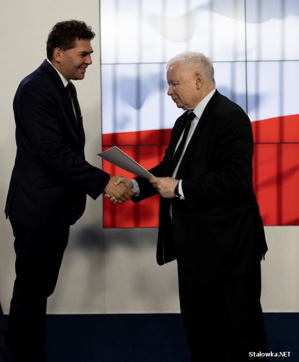 Wybory czas zacząć. Nadbereżny z aktem powołania od Kaczyńskiego.