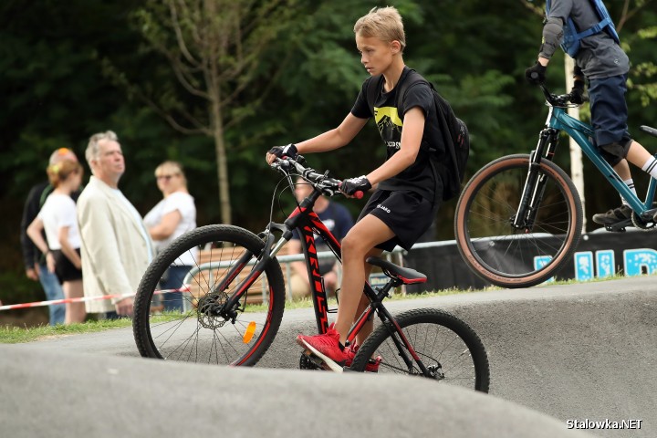 Stalowa Wola: zawody rowerowe na pumptracku.