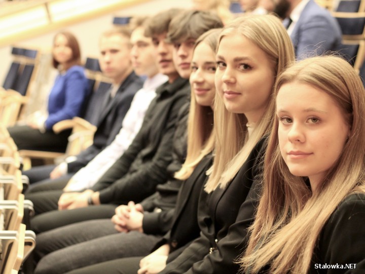 W gronie 10 najlepszych liceów znalazło się Samorządowe Liceum Ogólnokształcące im. C. K. Norwida - jako jedyne tak wysoko ocenione pośród szkół powiatu stalowowolskiego.