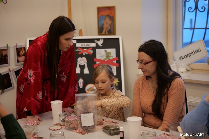 W Galerii Malarstwa Karpińskiego w Stalowej Woli, w minioną niedzielę, odbył się Różany Dzień Kobiet.